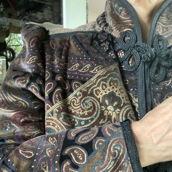 Frances Henaghan paisley brown with gold accents Victorian style velour jacket. - Picture 5 of 16